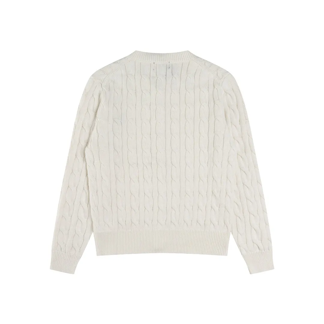 P230 #R93 RALPH LAUREN Ralph Lauren twelve colors classic small label embroidery logo seven-button knitted cable cardigan sweater women's top, high-density LOGO embroidery on the chest, original customization of tag accessories. Made of pure cotton yarn, pure cotton is skin-friendly and comfortable, small label war horse embroidered twist button cardigan sweater 🐎 high quality, follow the blogger to learn how to wear it! Let’s buy a Ralph Lauren cable sweater. It’s a super hard-to-find series after it became popular. It’s hard to find one on the official website. It’s simple and practical to wear, with a lazy and loose feel. The thickened fabric has more texture, feels soft and delicate, and has a loose fit. Whether worn alone or layered, you can wear different styles of fashion with just one piece!   Size: